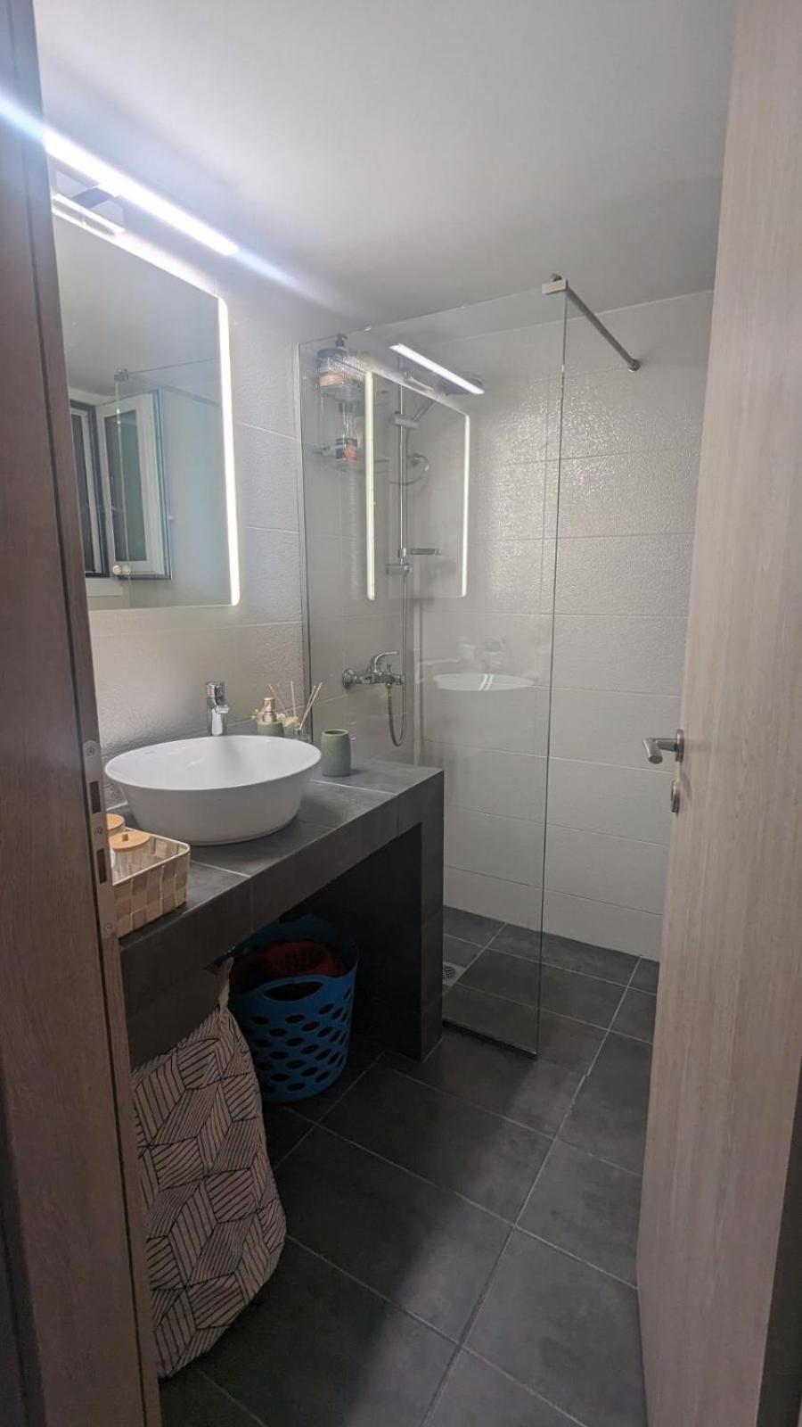 Luxury & Spacious Apartment In Афины Экстерьер фото
