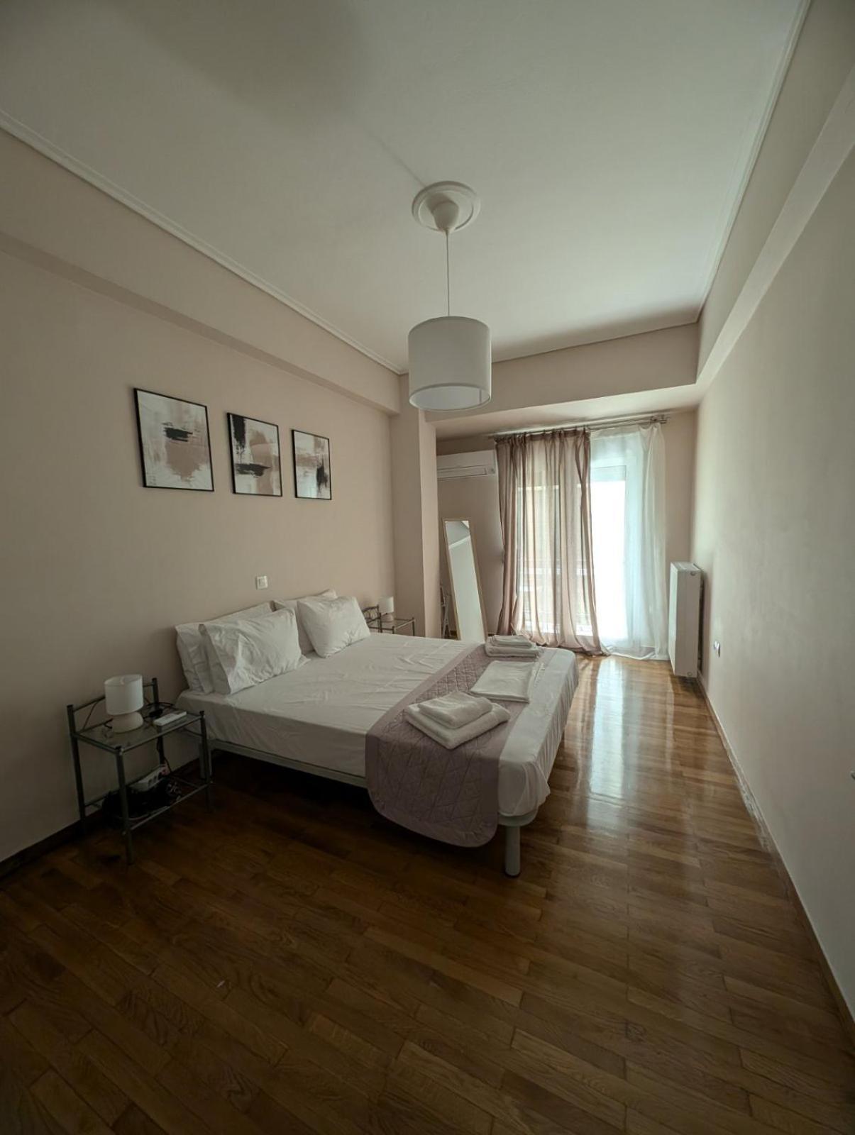 Luxury & Spacious Apartment In Афины Экстерьер фото